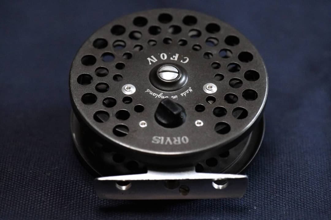 ORVIS オービス CFOⅣ フライリール スクリューバック ラインガード付