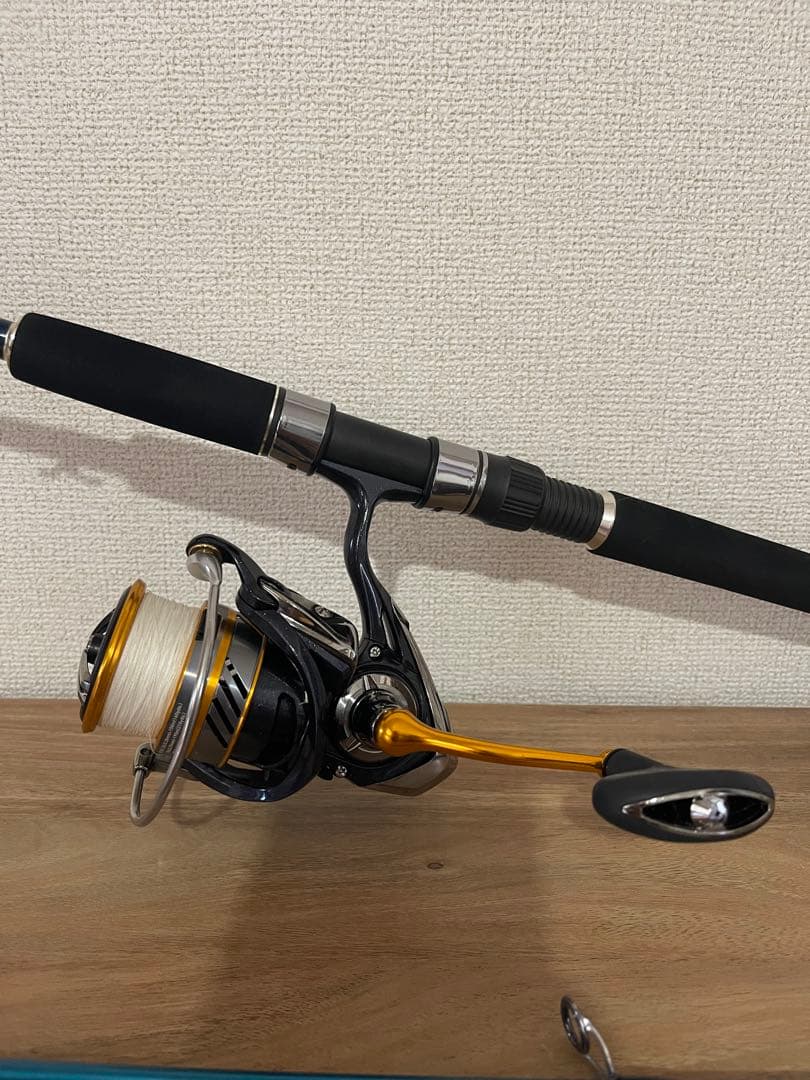 ロッド Daiwa REVROS LT 4000-CH + LUXXE Hawkeye