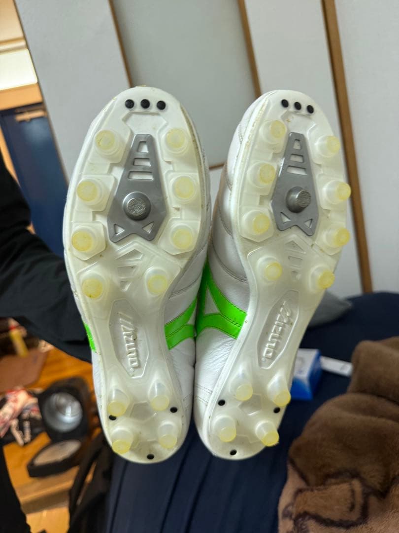 ミズノモレリアサッカースパイク27.5cm値下げ可能