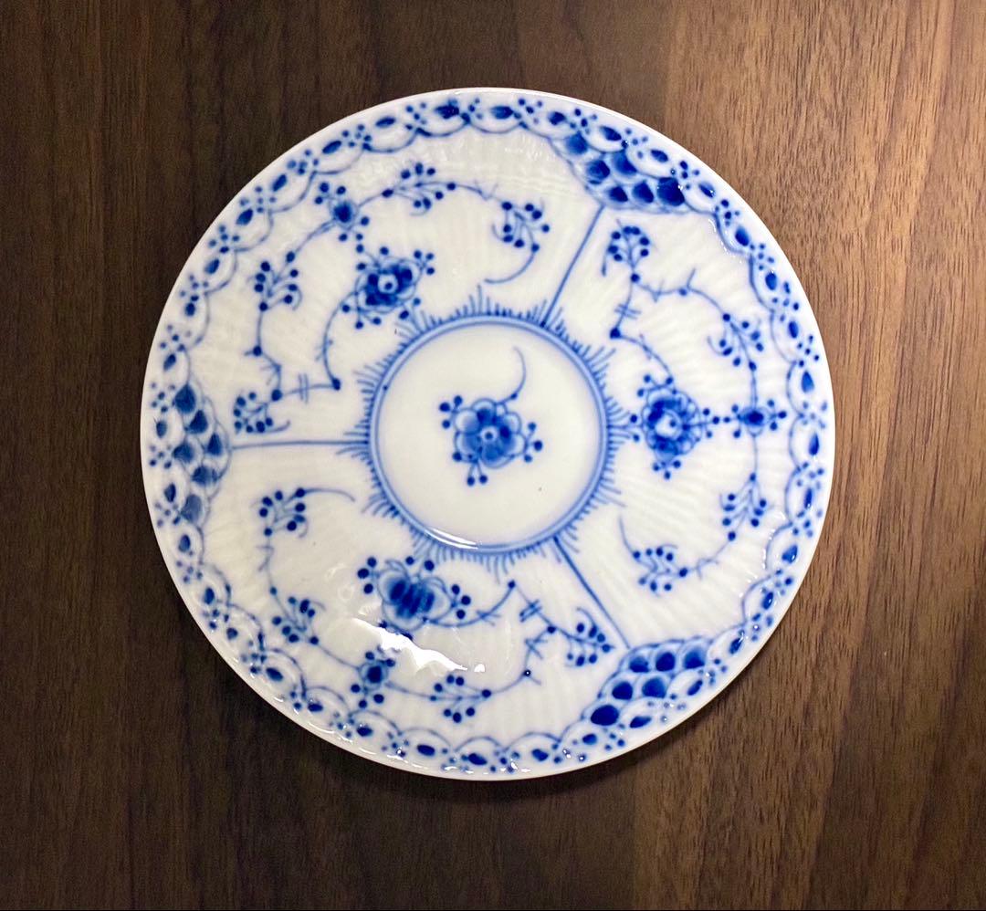 【約100年前のヴィンテージ・極美品】ロイヤルコペン　デミタスカップ＆ソーサー