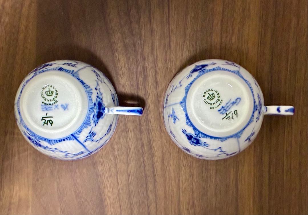 【約100年前のヴィンテージ・極美品】ロイヤルコペン　デミタスカップ＆ソーサー