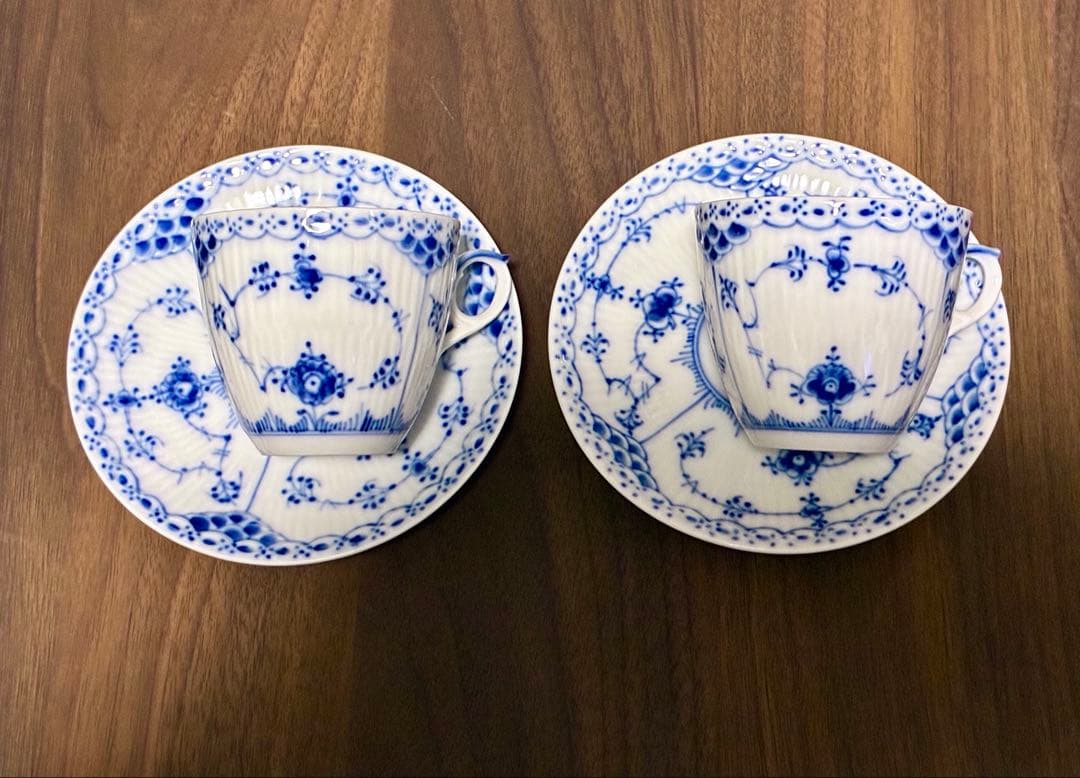 【約100年前のヴィンテージ・極美品】ロイヤルコペン　デミタスカップ＆ソーサー
