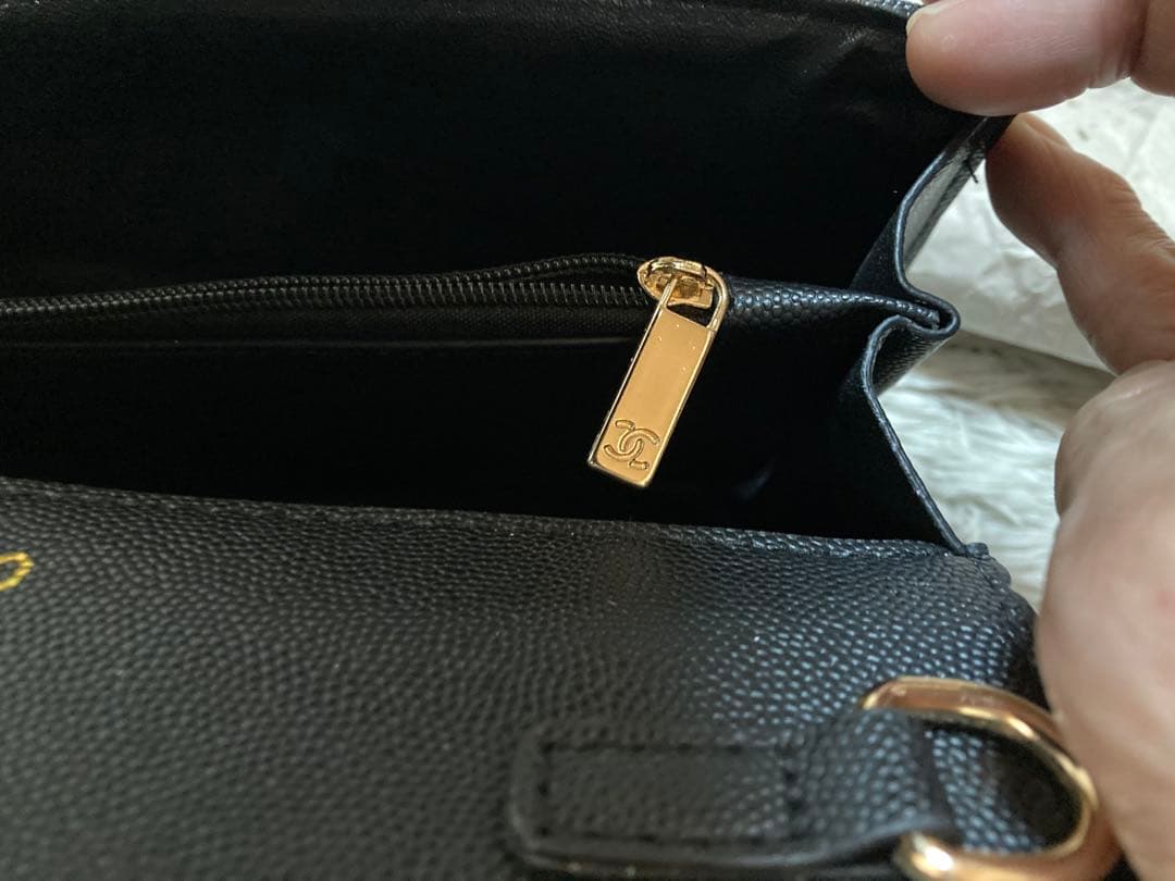 Chanel ノベルティ　チェーンウォレット　ショルダーバッグ