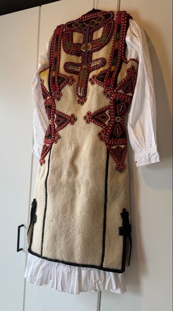 フォークダンス衣装　アルバニア現地購入品
