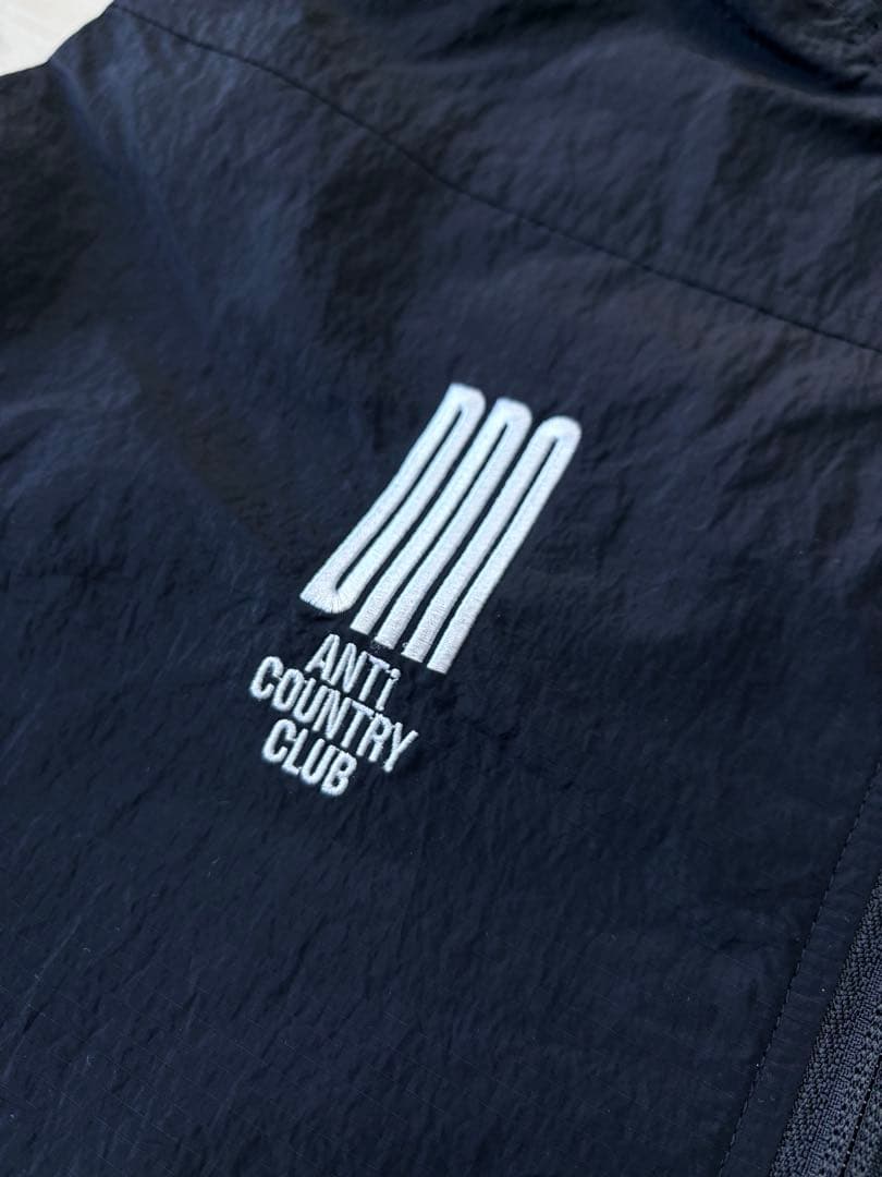 5525 GALLERY ×anti country club ナイロンベスト