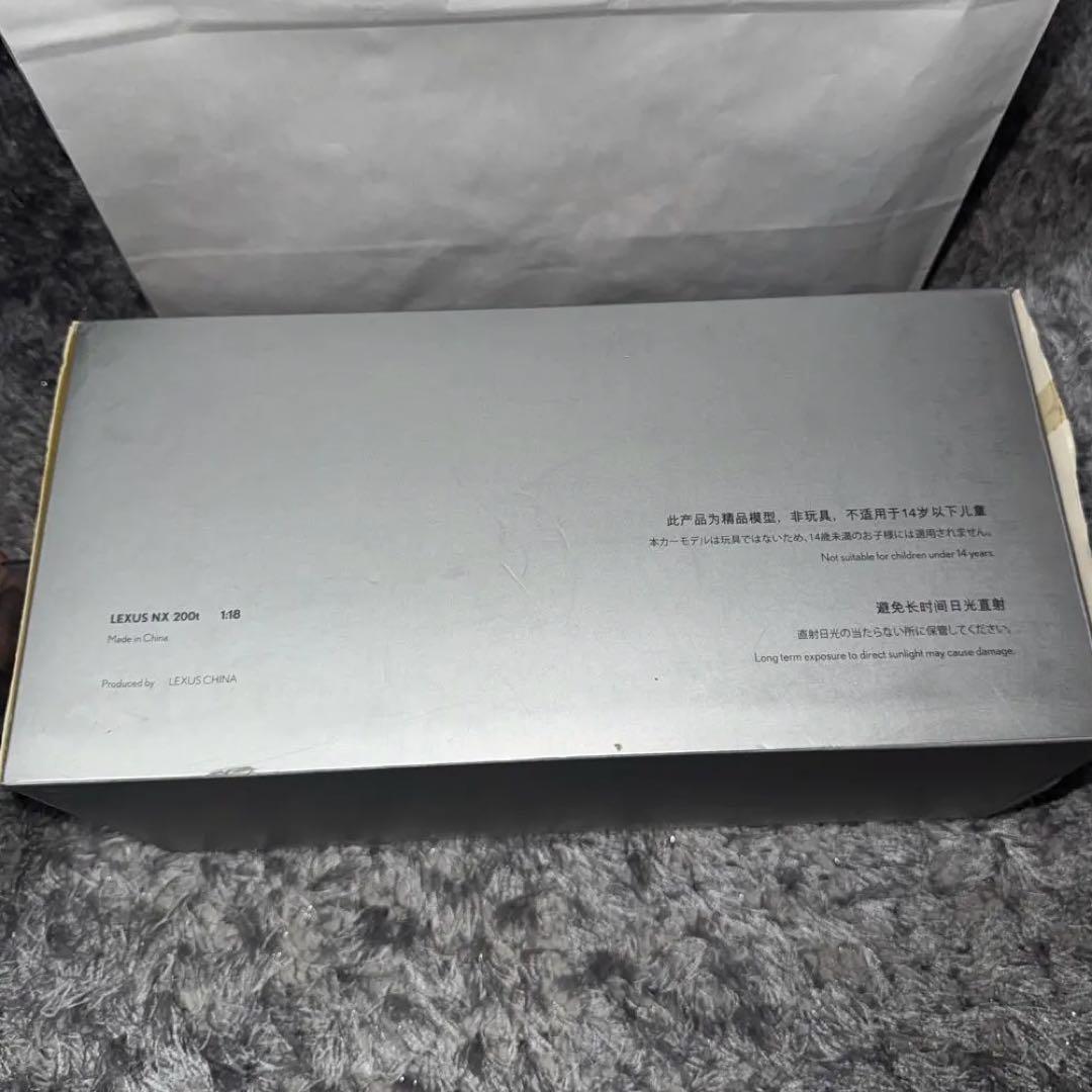 【美品】LEXUS NX 200t 1/18 ミニカー レクサス特注 ブルー