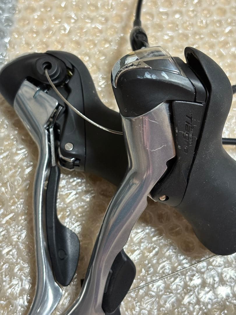 SHIMANO Tiagra ST-4600 sti2x10 idiom0に付属
