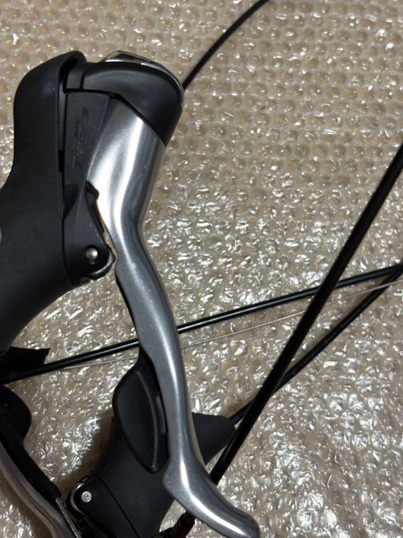 SHIMANO Tiagra ST-4600 sti2x10 idiom0に付属