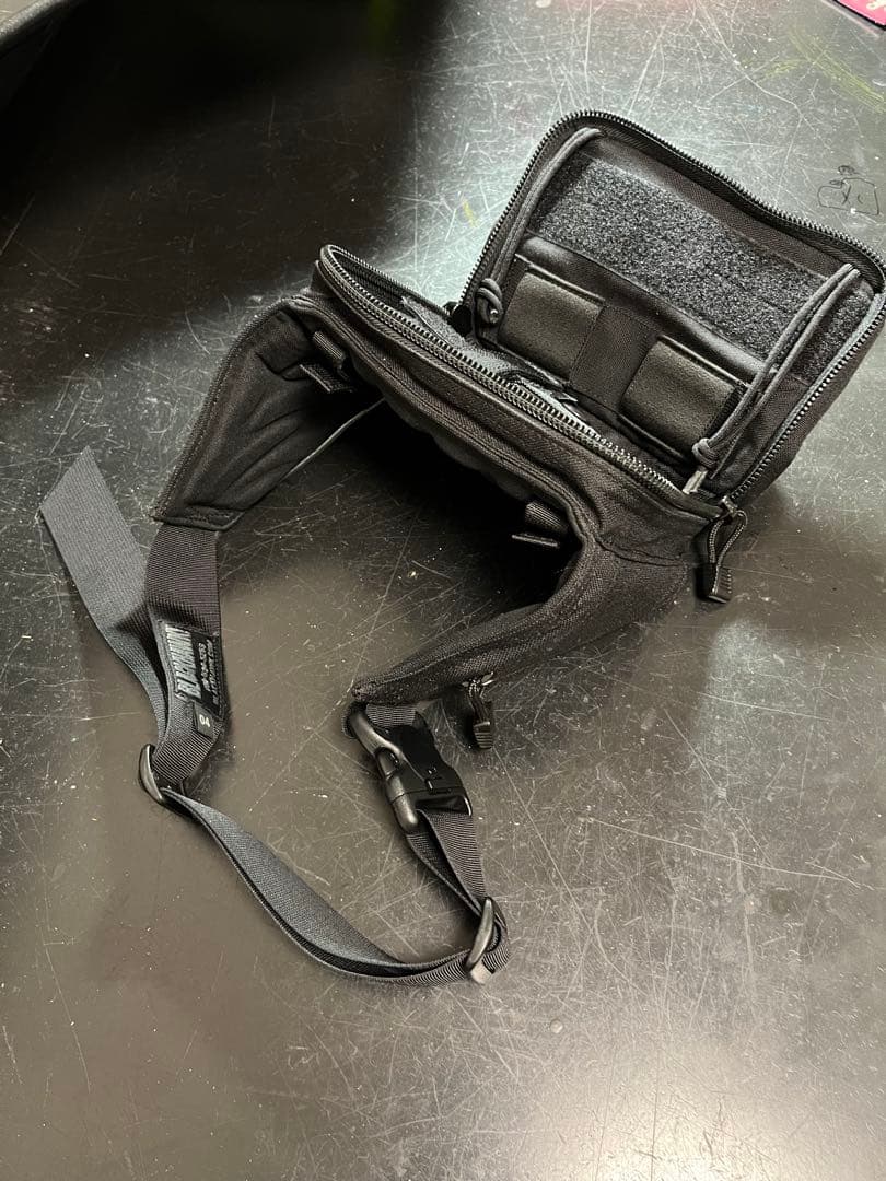 BLACKHAWK製　コンシールドウエストポーチ ブラック