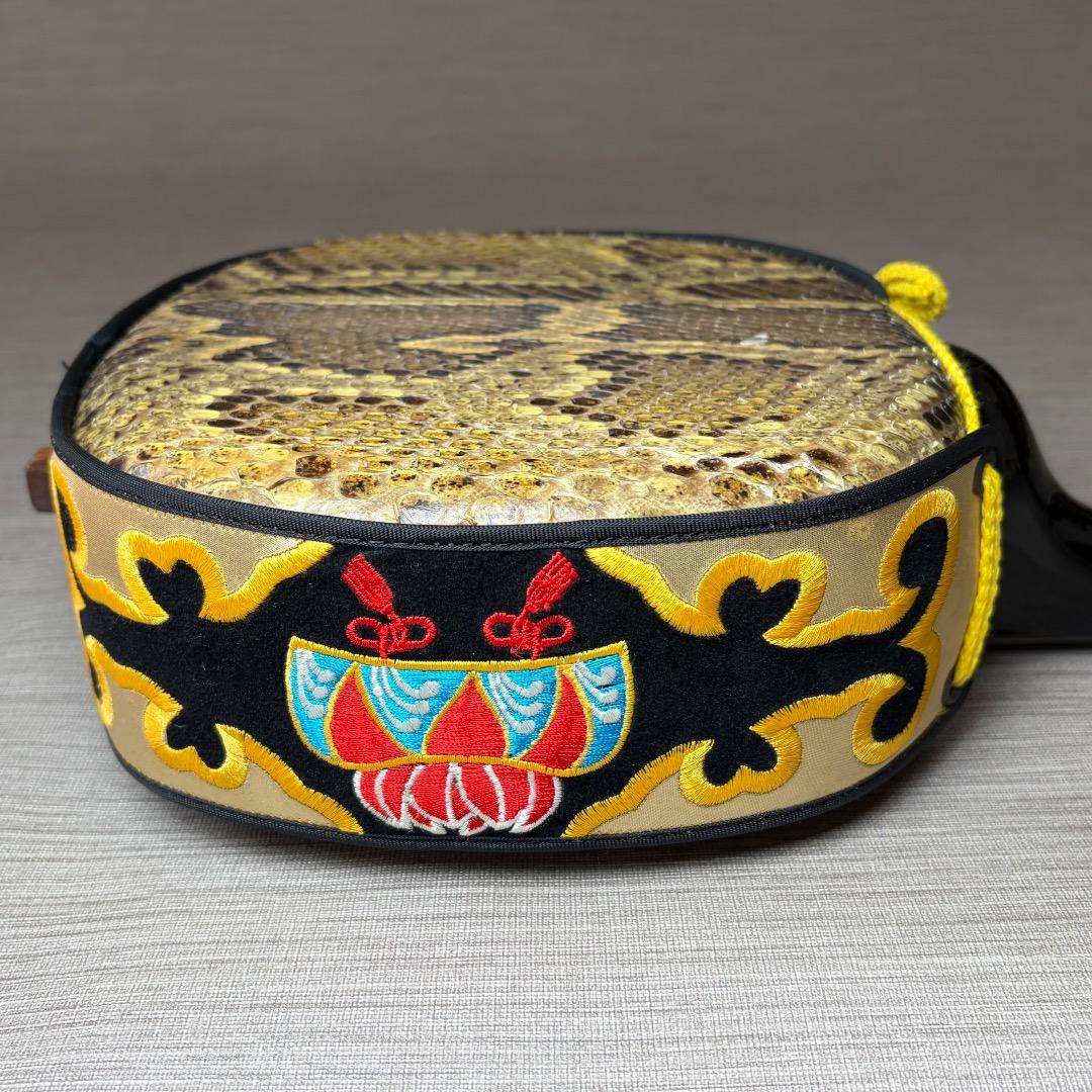 極美品✨沖縄三線 本蛇皮強化張り 池武当 新垣三線 ハードケース付 送料無料