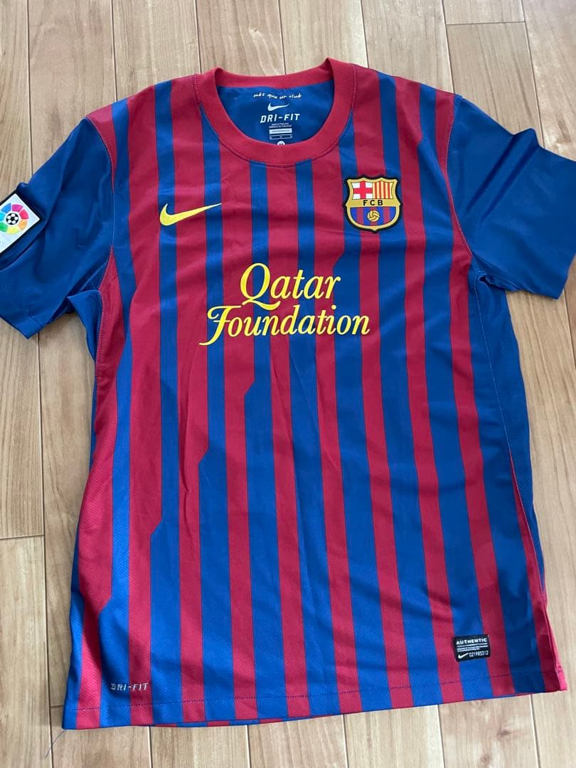 F.Cバルセロナ　イニエスタ8番ユニフォーム 2011-2012 NIKE 美品
