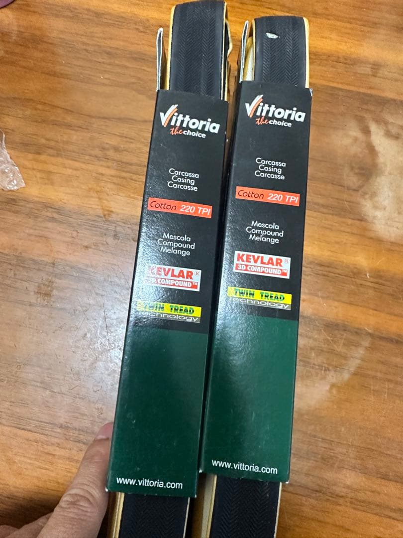 Vittoria Formula Uno 220 TPI チューブラータイヤ