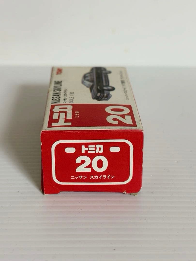 トミカ赤箱　No.20 ニッサン スカイライン(レッド)