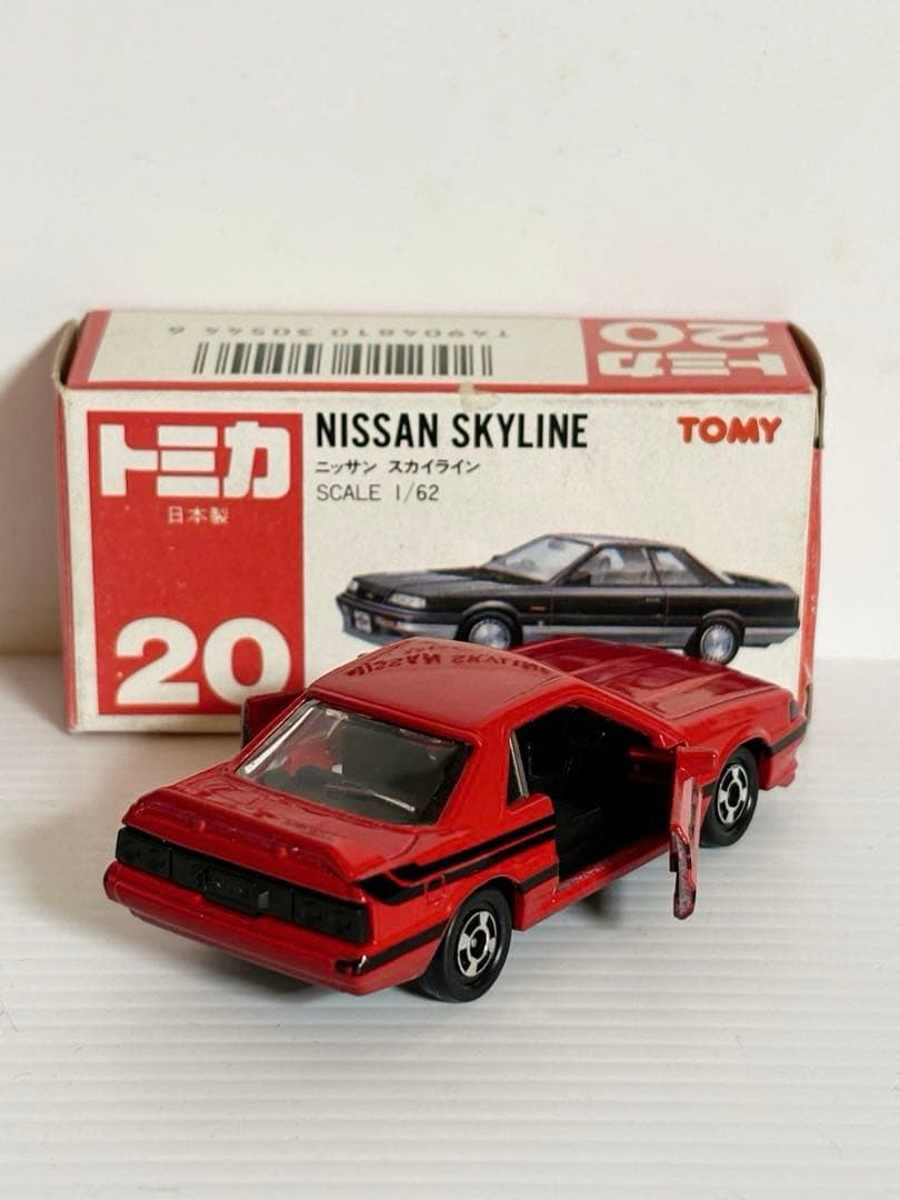 トミカ赤箱　No.20 ニッサン スカイライン(レッド)