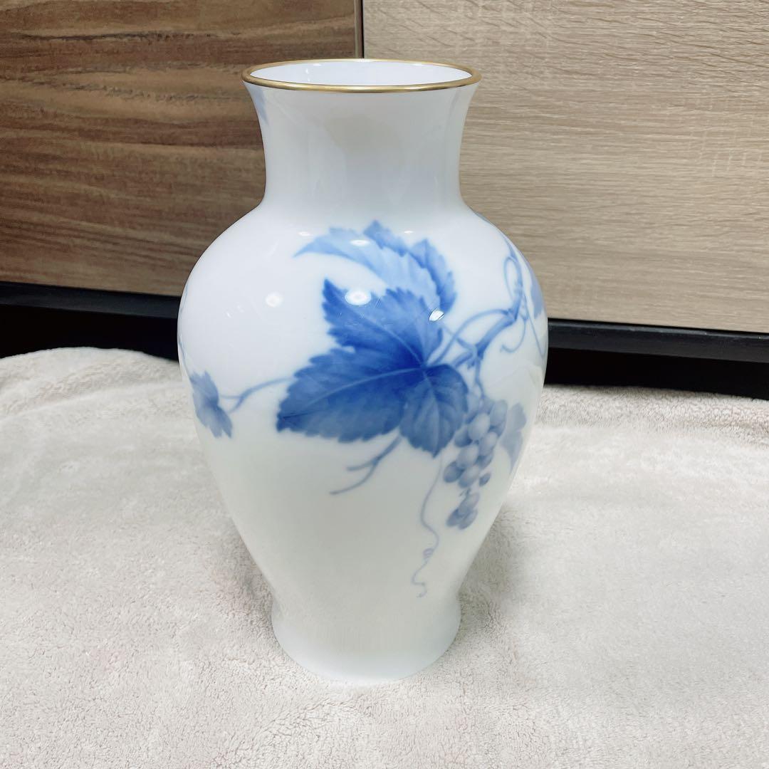 ＊美品＊ 大倉陶園 花瓶 壺 葡萄 花器 フラワーベース ぶどう柄