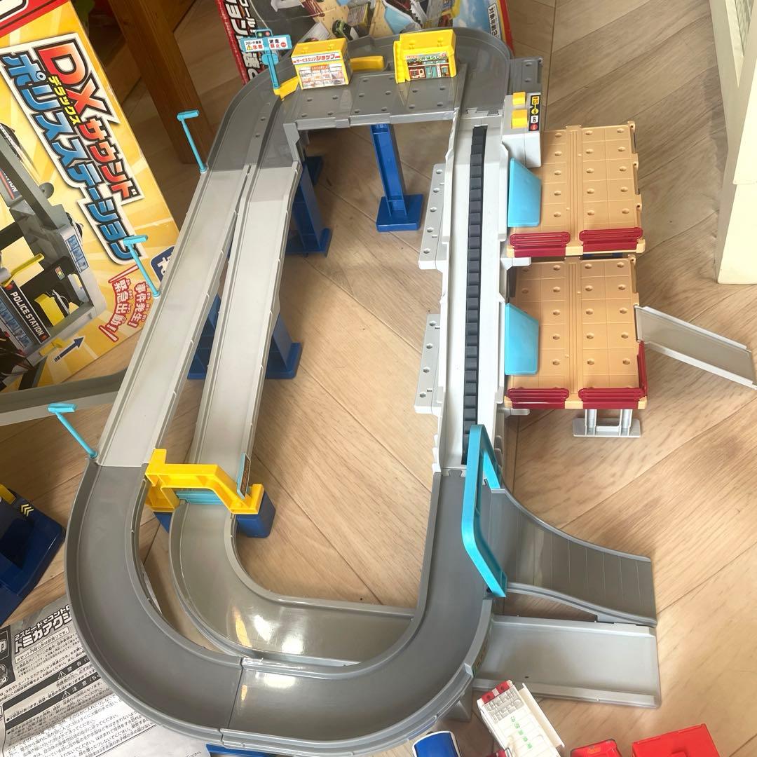 本日中削除！トミカDXサウンドポリスステーショントミカアクション高速道路まとめ売