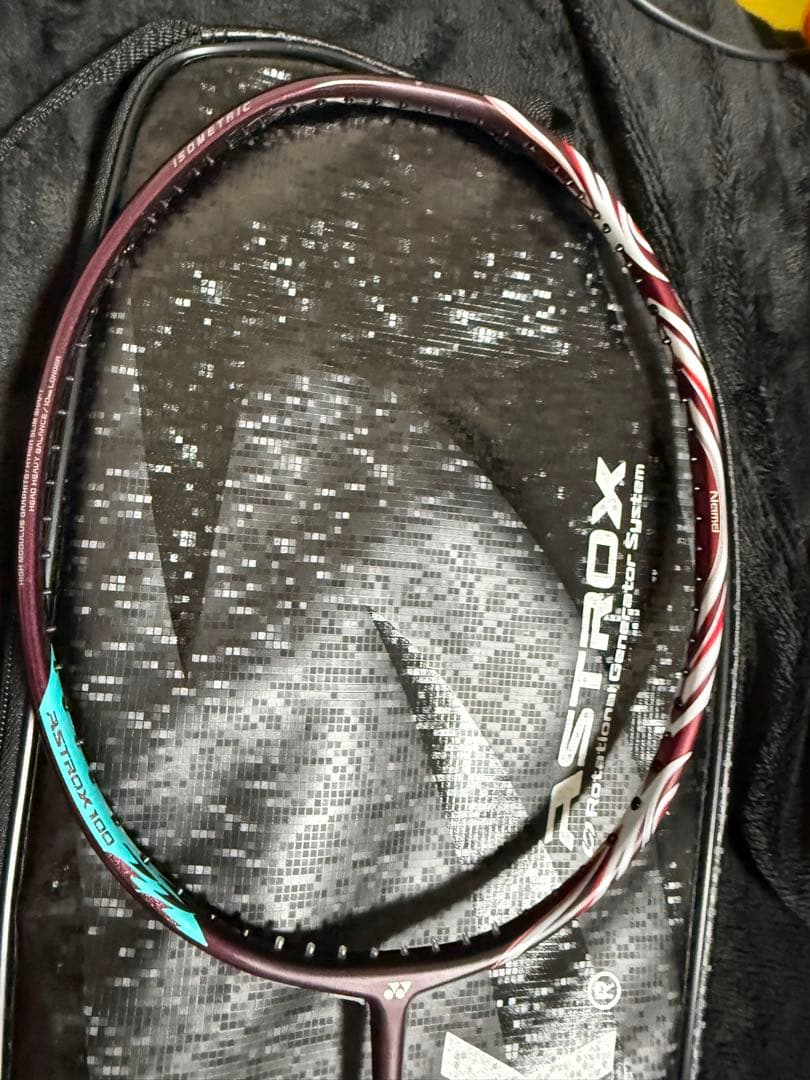 YONEX アストロクス100ZZ 4U5G
