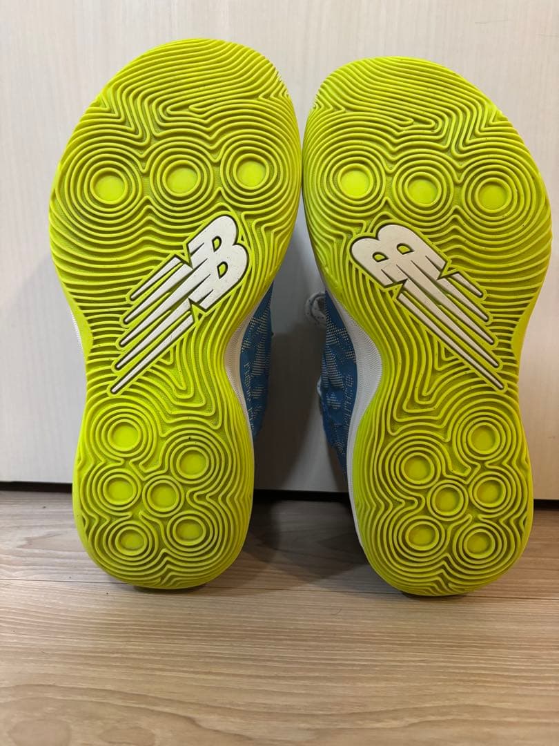 New balance/ニューバランスバッシュ 23.5cm