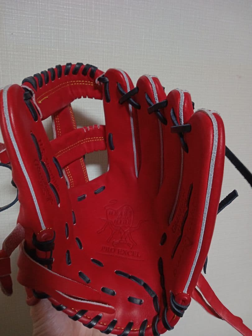 新品　ローリングス　赤　軟式　内野用グローブ　片付け済