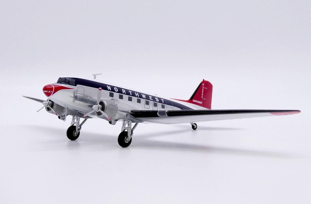 ノースウエスト航空 DC-3 N39544 1/200