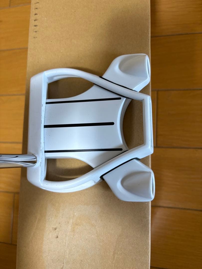 テーラーメイドスパイダーゴーストパター33インチ