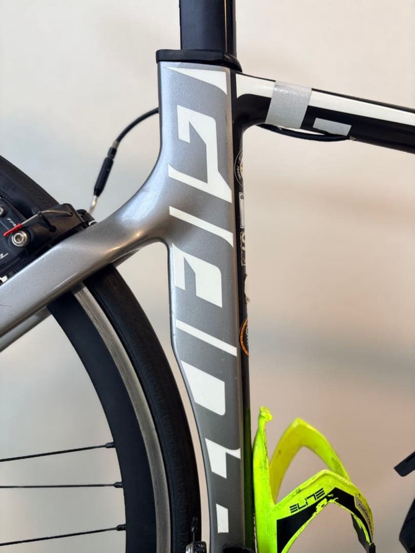 GIANT エアロカーボンロードバイク PROPEL Sカンパホイール