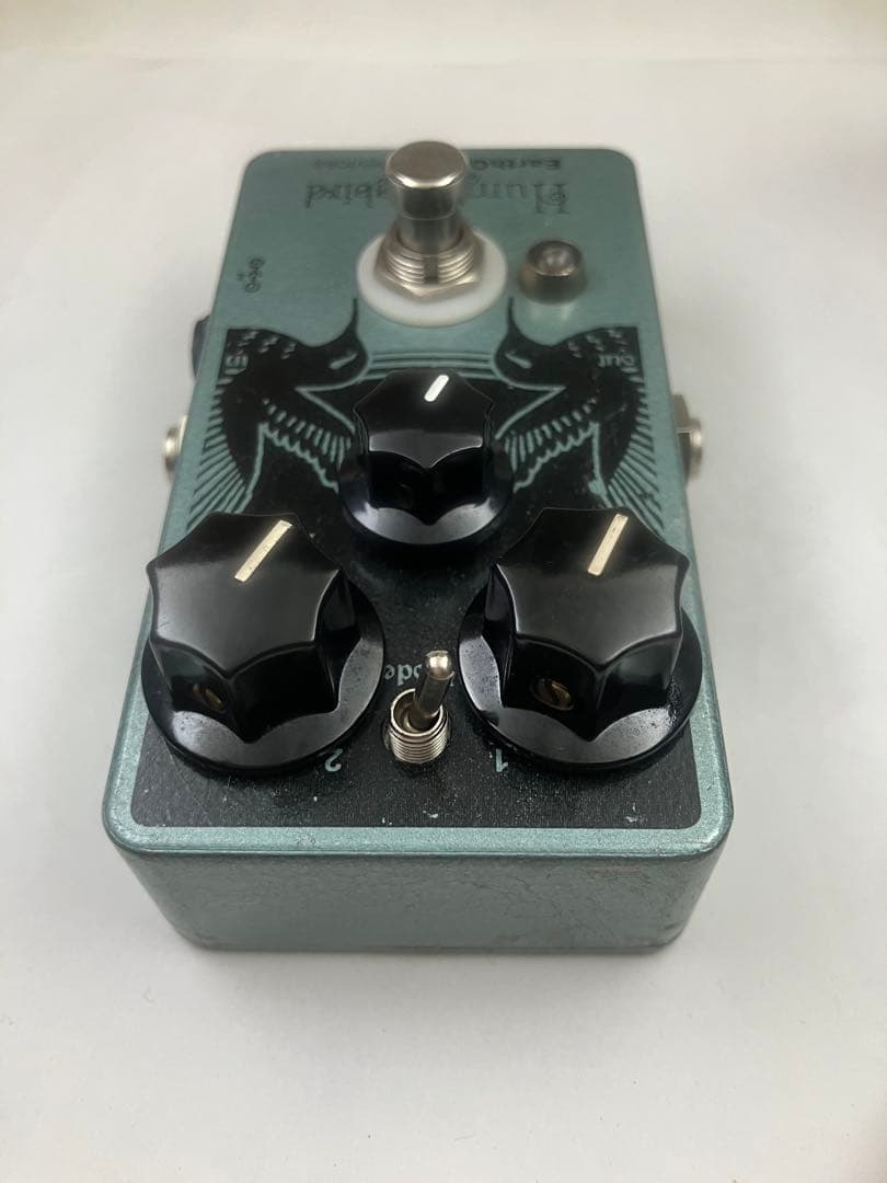 EarthQuaker Devices Hummingbird トレモロ