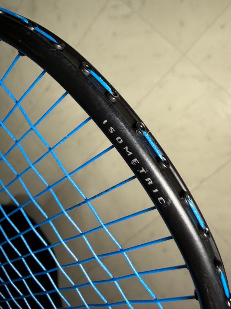 ひびなし美品YONEX VOLTRIC30 ボルトリック30 5UG5 イエロー