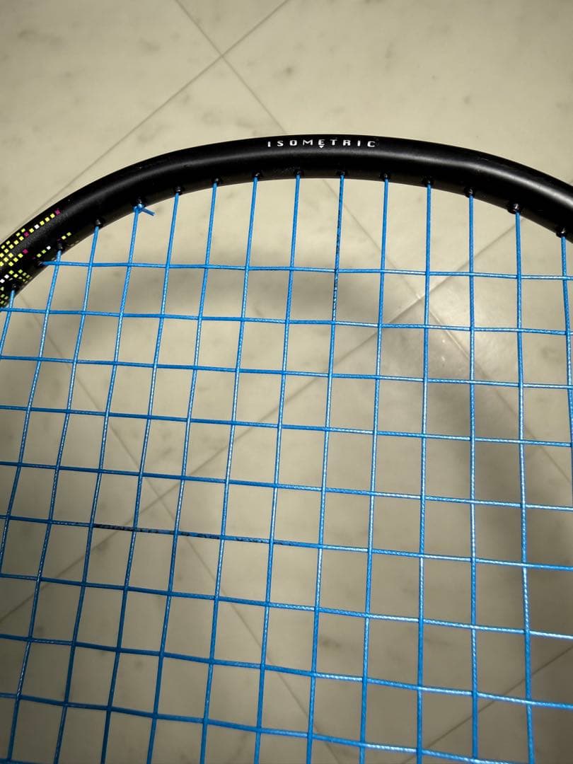 ひびなし美品YONEX VOLTRIC30 ボルトリック30 5UG5 イエロー