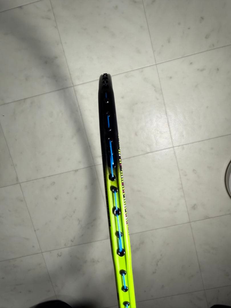 ひびなし美品YONEX VOLTRIC30 ボルトリック30 5UG5 イエロー