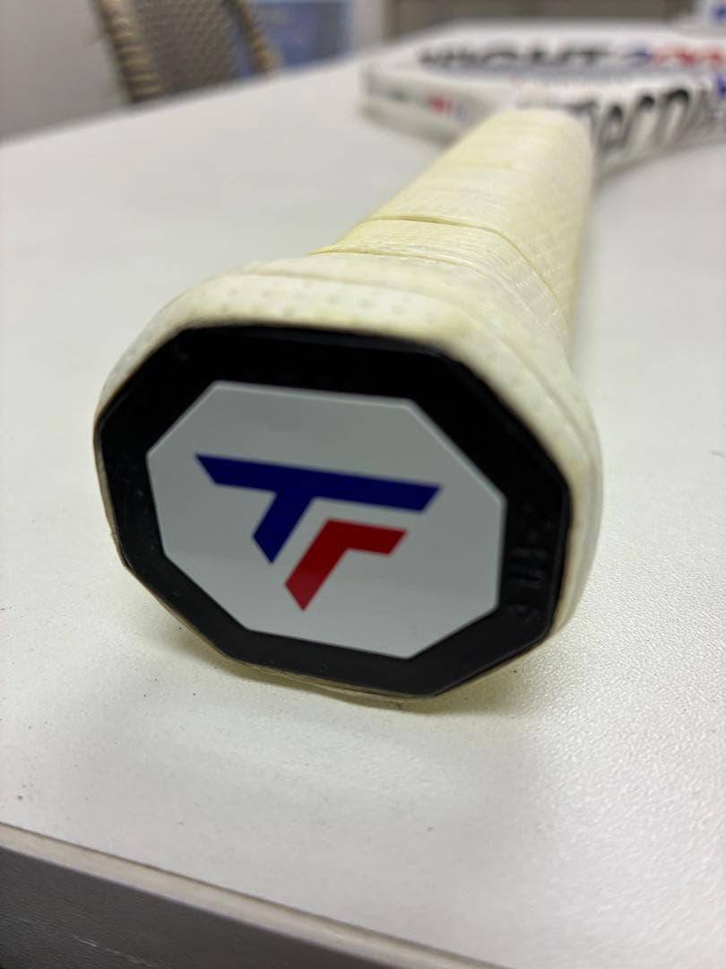 Tecnifibre T-FIGHT300 テニスラケット