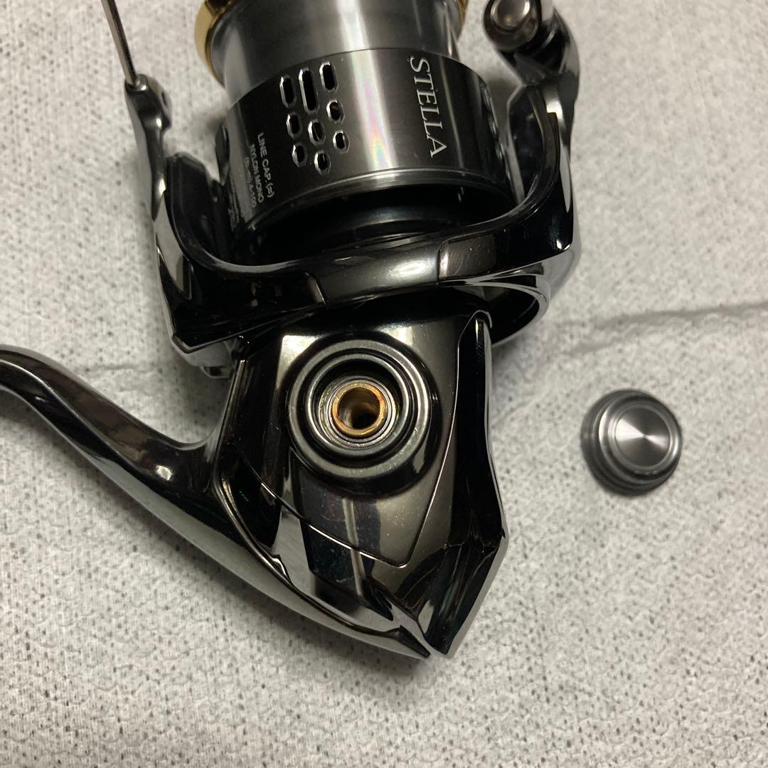使用少ない美品　18 ステラC2000SHG C2500SHGスプールオマケ有り