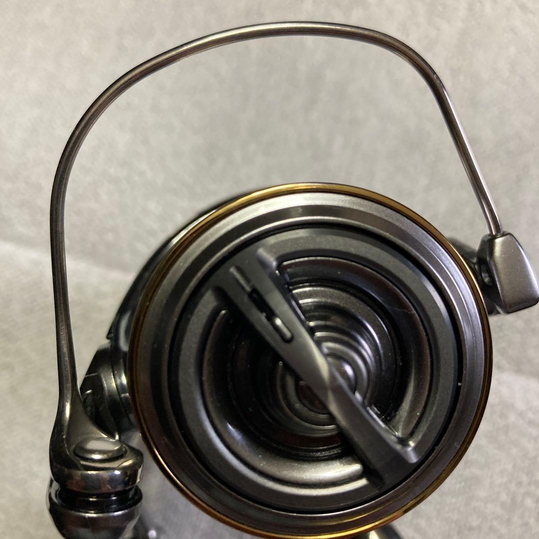 使用少ない美品　18 ステラC2000SHG C2500SHGスプールオマケ有り