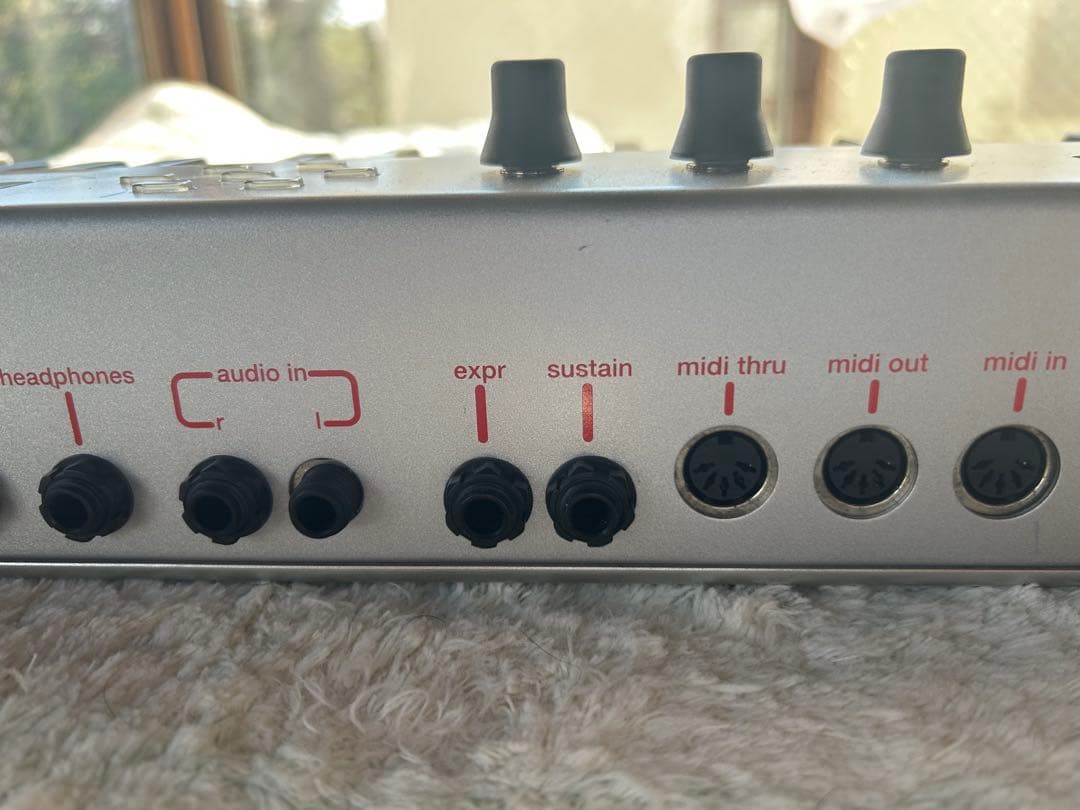Alesis Micron シンセサイザー 37鍵　難あり
