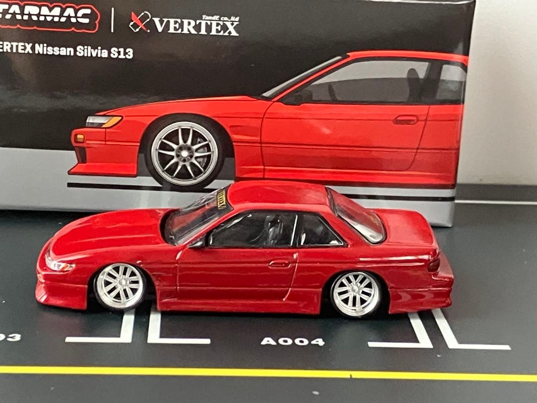 ミニカー TARMAC VERTEX Nissan Silvia S13 1/64