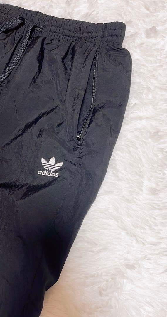 adidas Rekive ナイロントラックパンツ アディダス