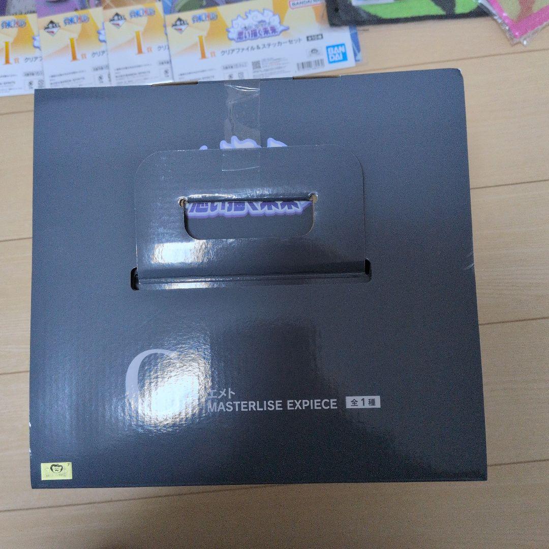 一番くじワンピースまとめ売り。