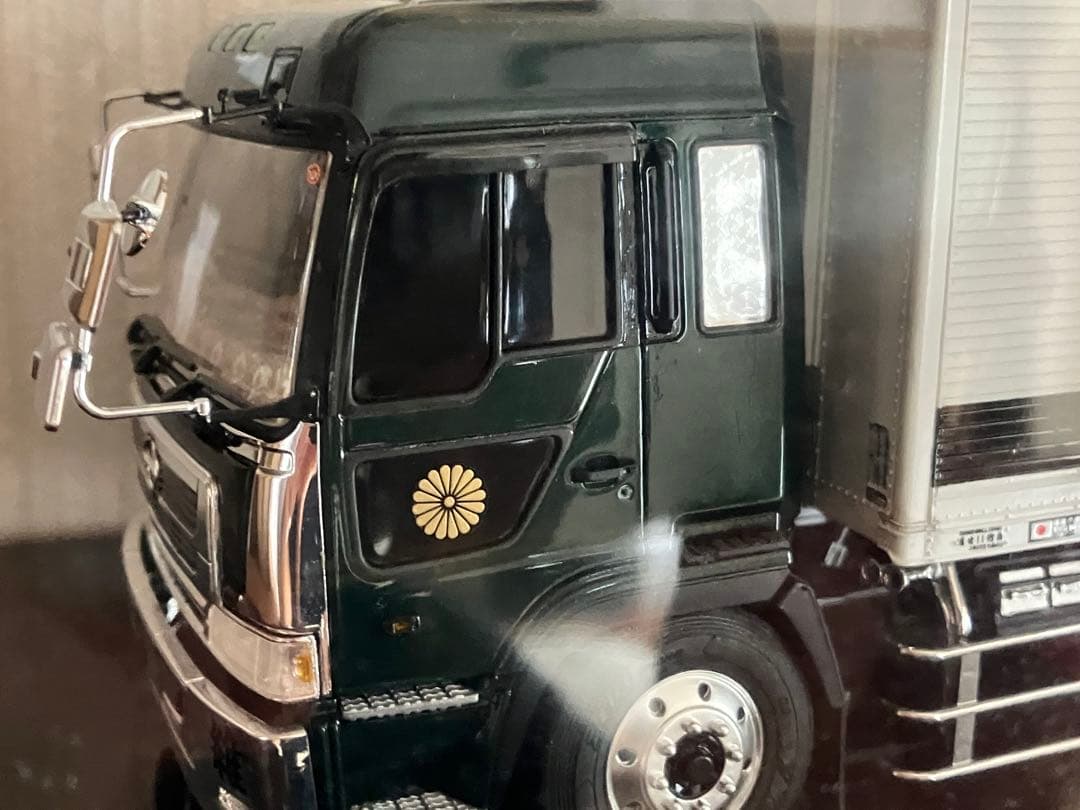 アオシマ　ヘビーフレイト 1/32 プロフィア デコトラ テラヴィ
