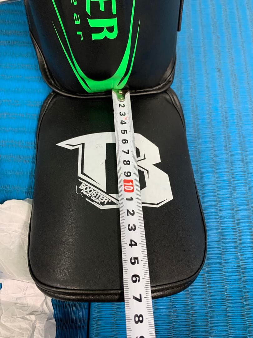 Lサイズ相当 BOOSTER レガース 脛当て キックボクシング ブースター