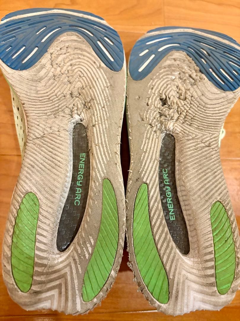 New Balance Fuel Cell Comp ランニングシューズ