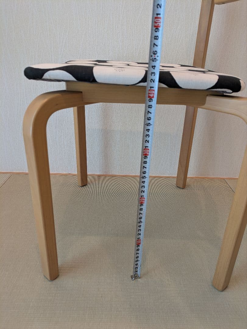 【天童木工】スタッキングチェア 2脚 座面張替 ハンドメイド 幾何学模様 黒