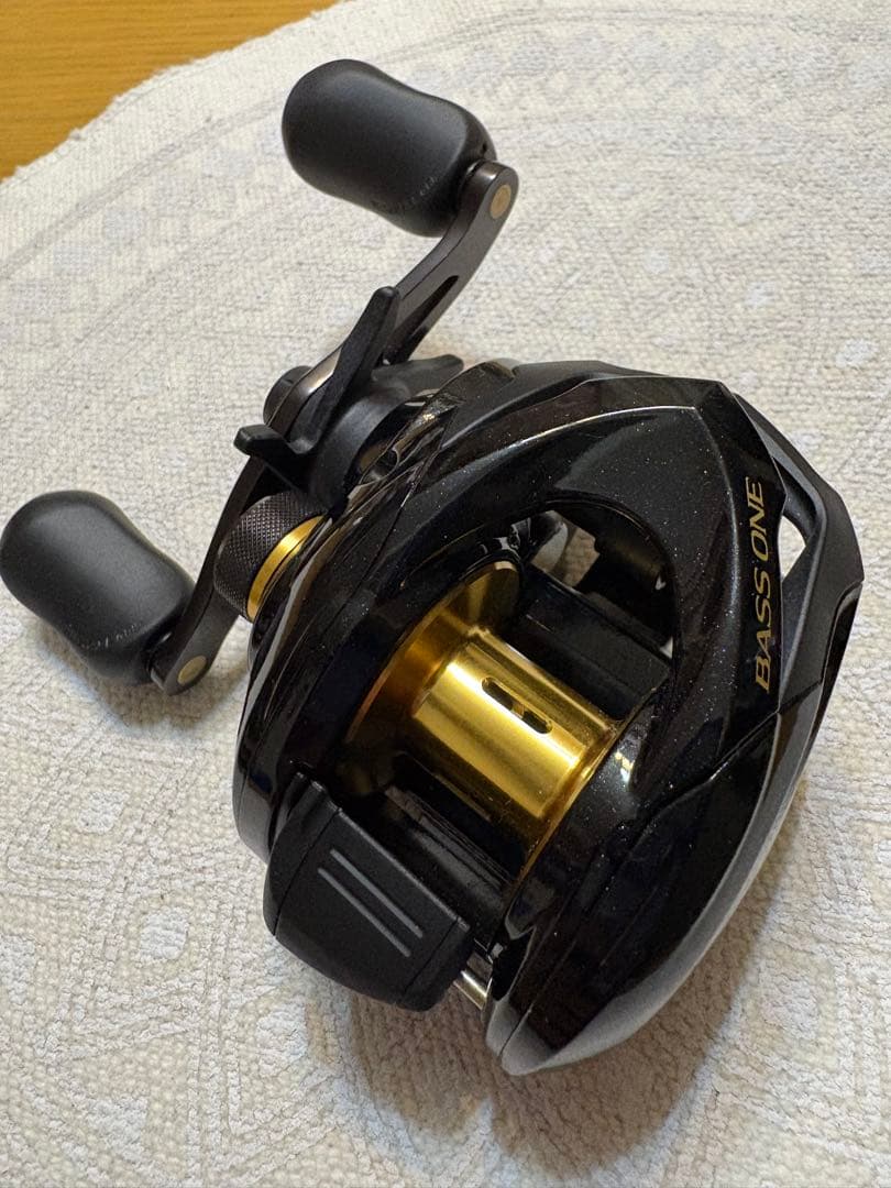BASS ONE バスワンXT151 ベイトリール ブラック　左巻き