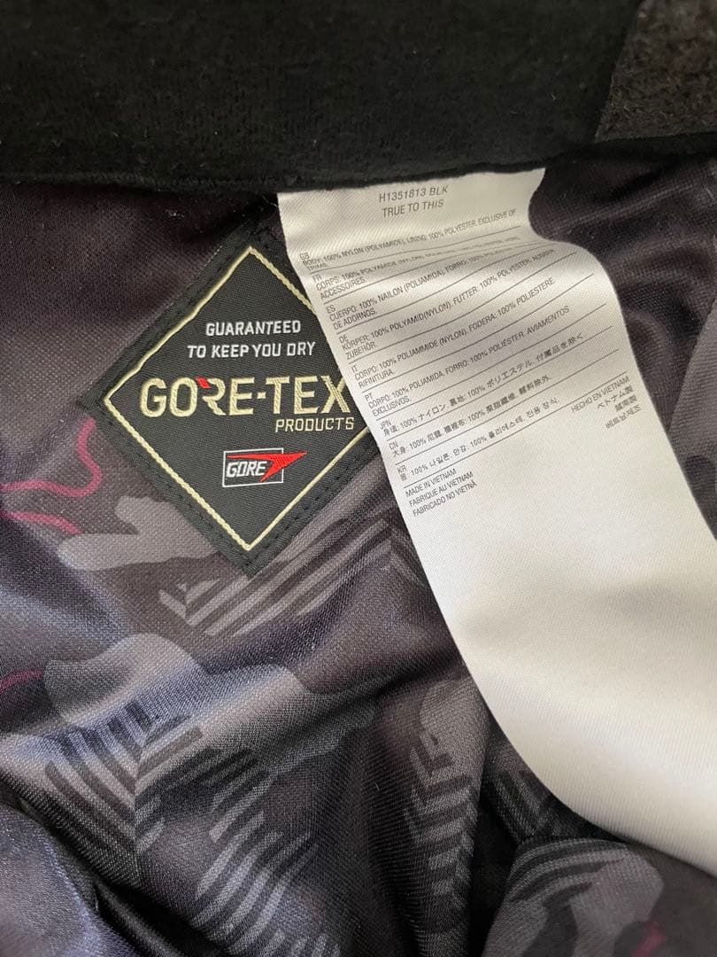 VOLCOM GORE-TEX スノーボードパンツ ブラック