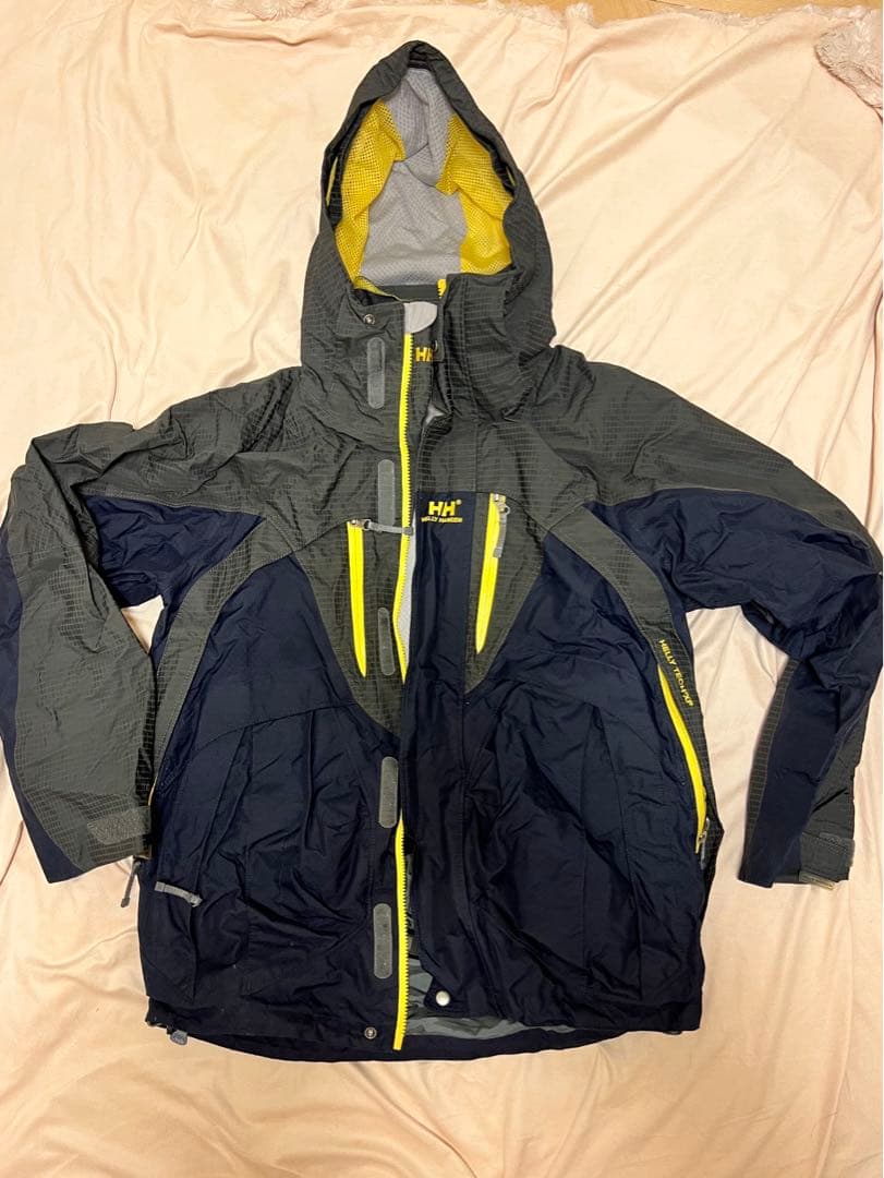 HELLY HANSEN スノーボード　ウェアー