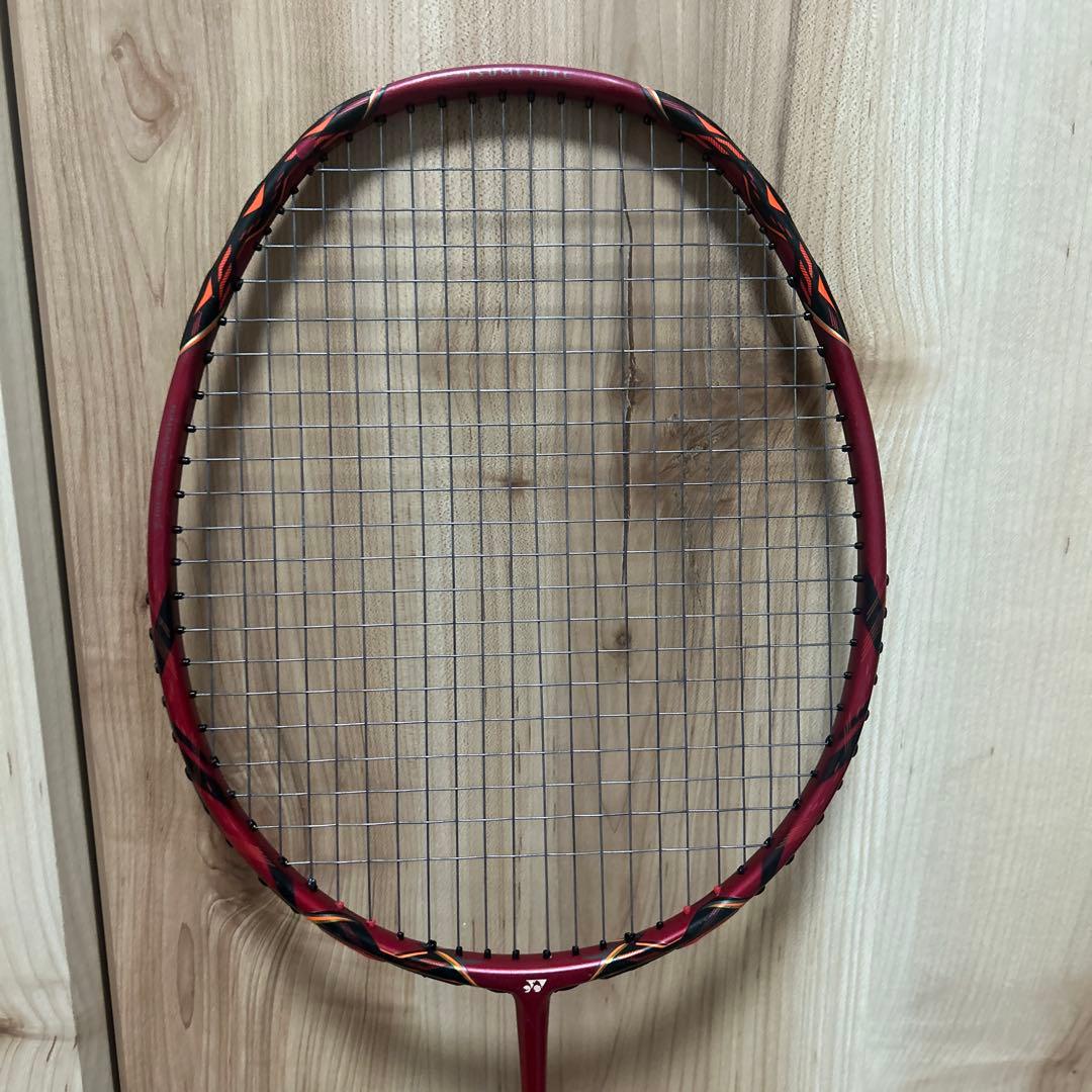 YONEX VOLTRIC80 ボルトリック80Eチューン　3UG4