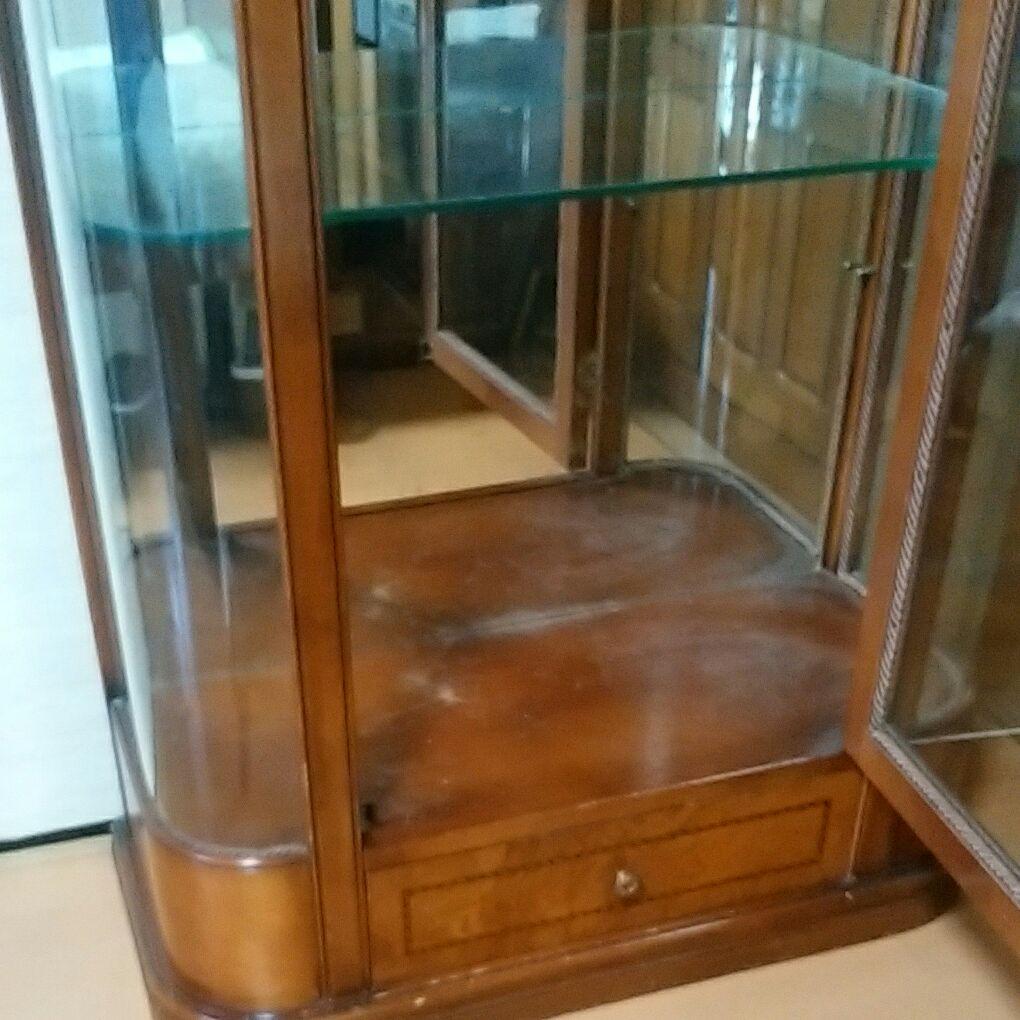 ガラスケース