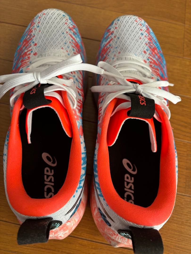 asics ランニングシューズ ホワイト/オレンジ/ブルー