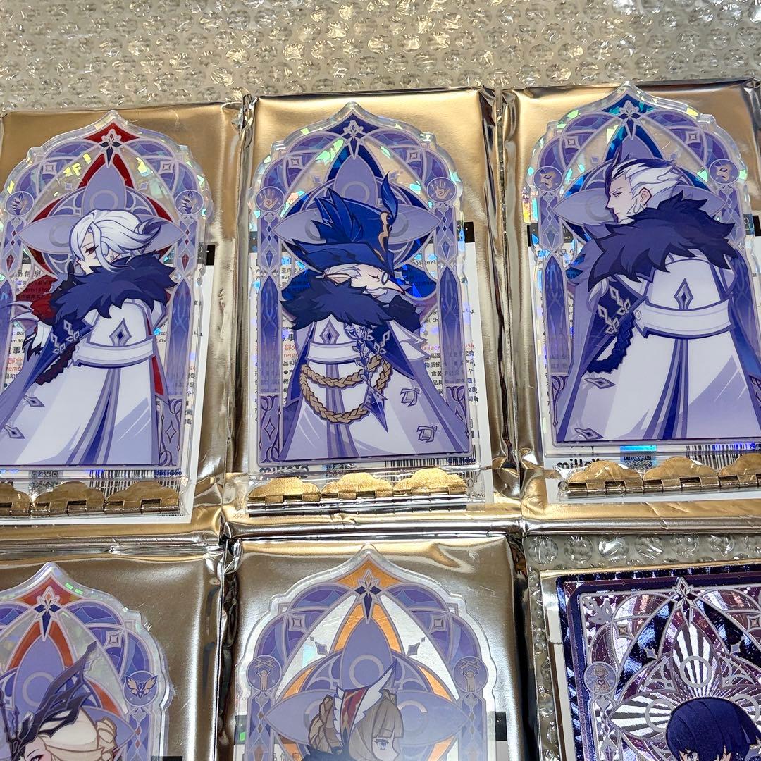 原神 厳霜と狂焔 執行官 フィギュア 缶バッジ アクリルスタンド カード セット