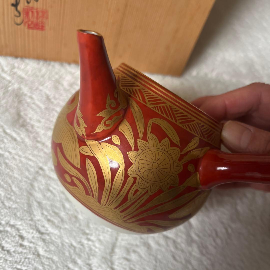 赤色金色装飾の陶器急須