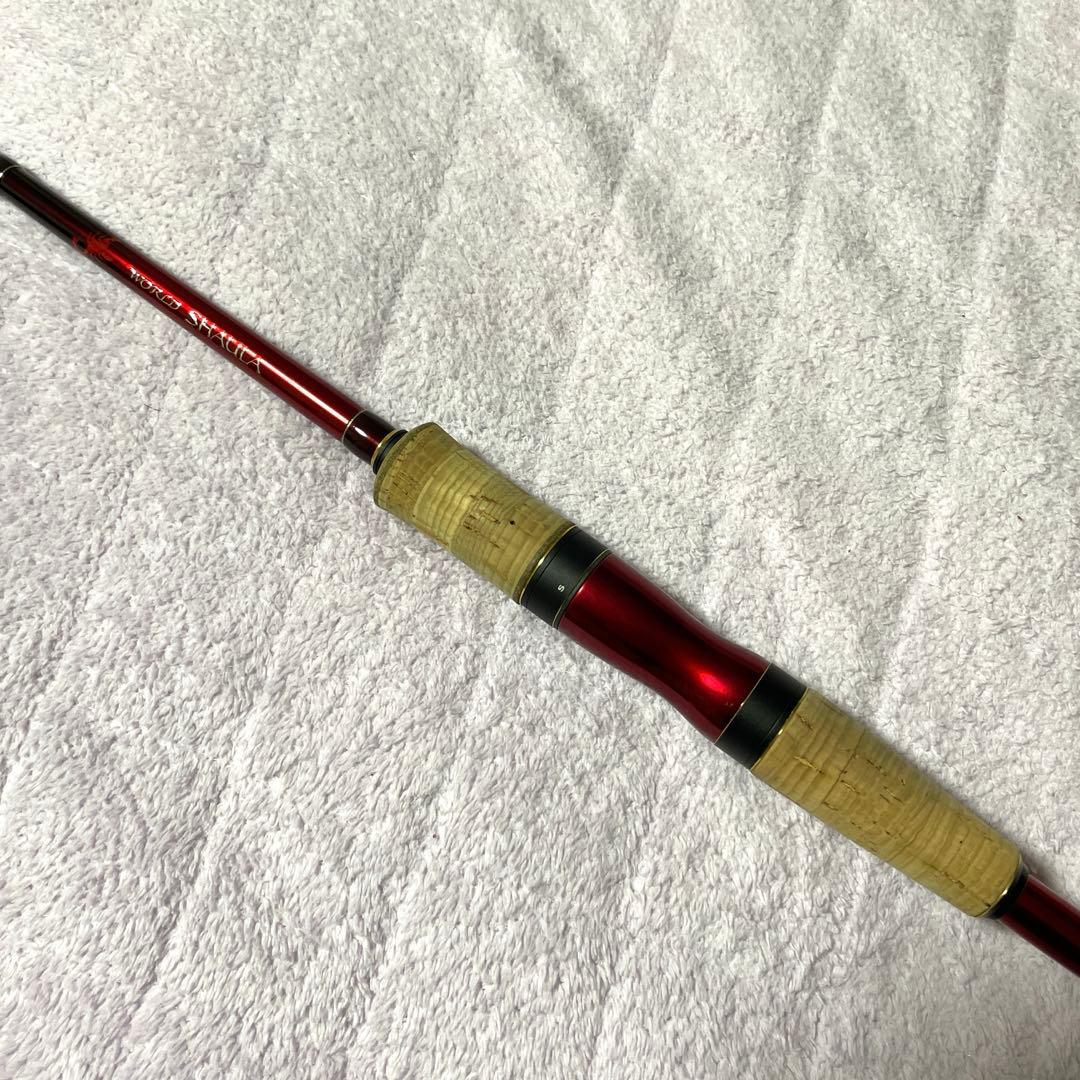【美品】シマノ ワールドシャウラ 2831R-2